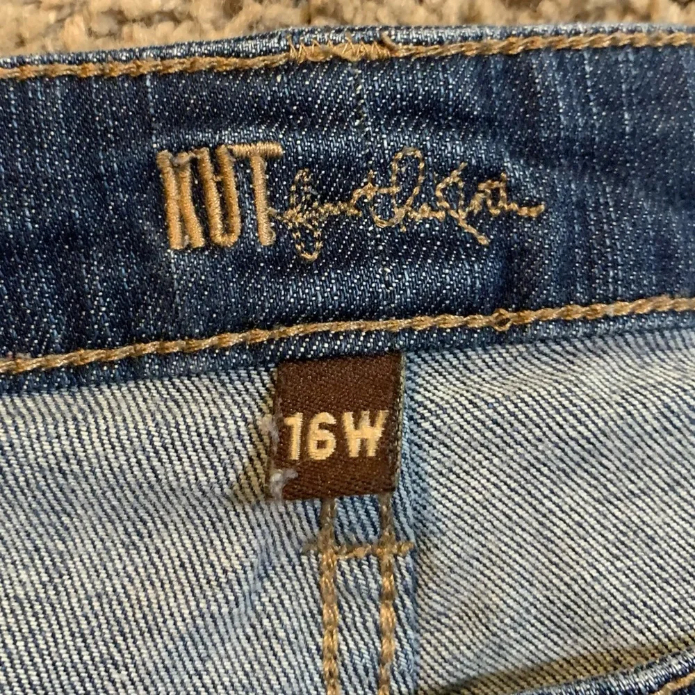 Kut from the Kloth Denim Jean Shorts 16W - Picture 3 of 9